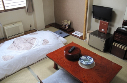 素泊まり